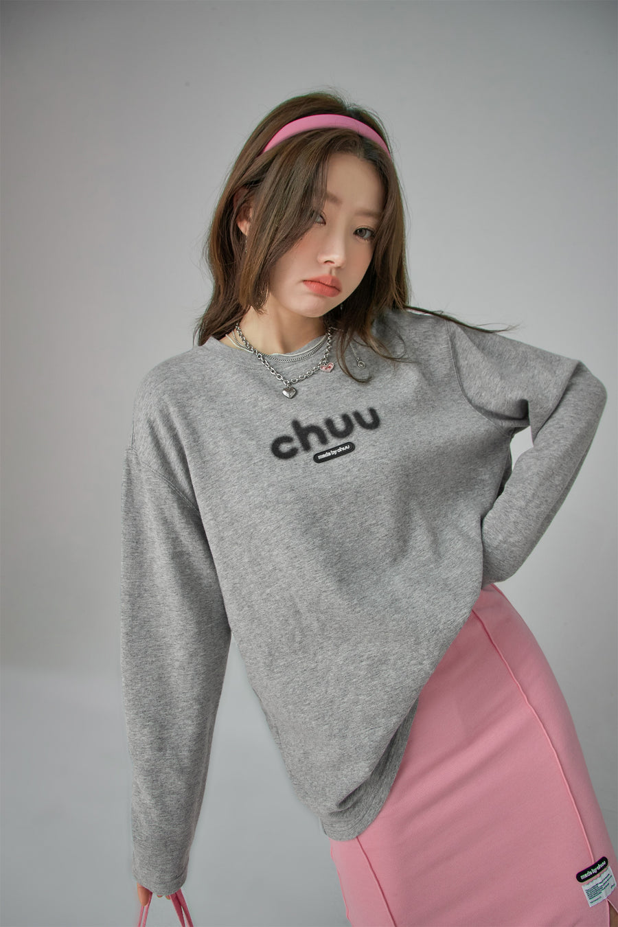 CHUU Blurry Long-Sleeved Sweatshirt