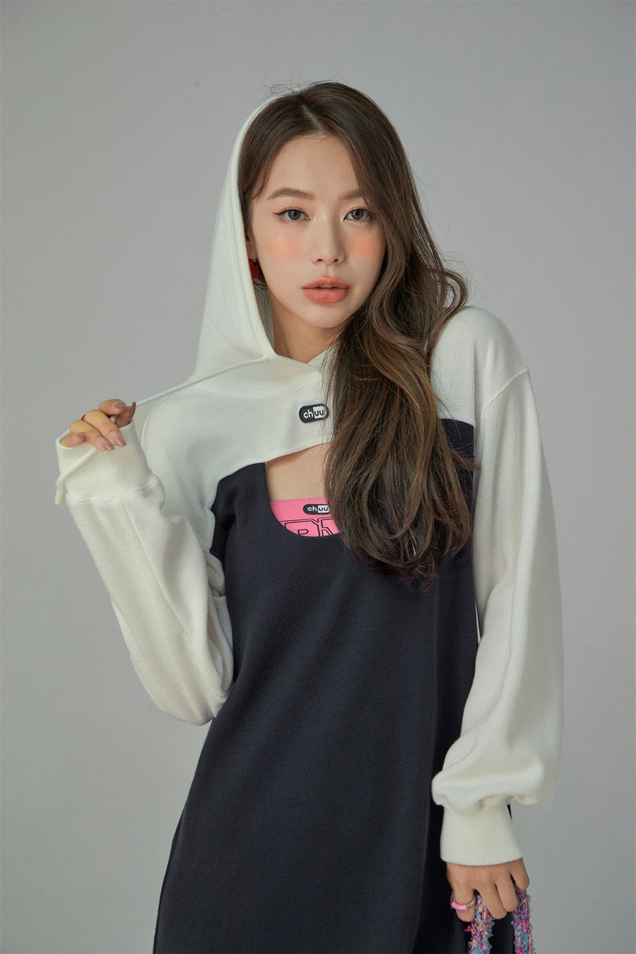 CHUU Front Keyhole Hooded Dress