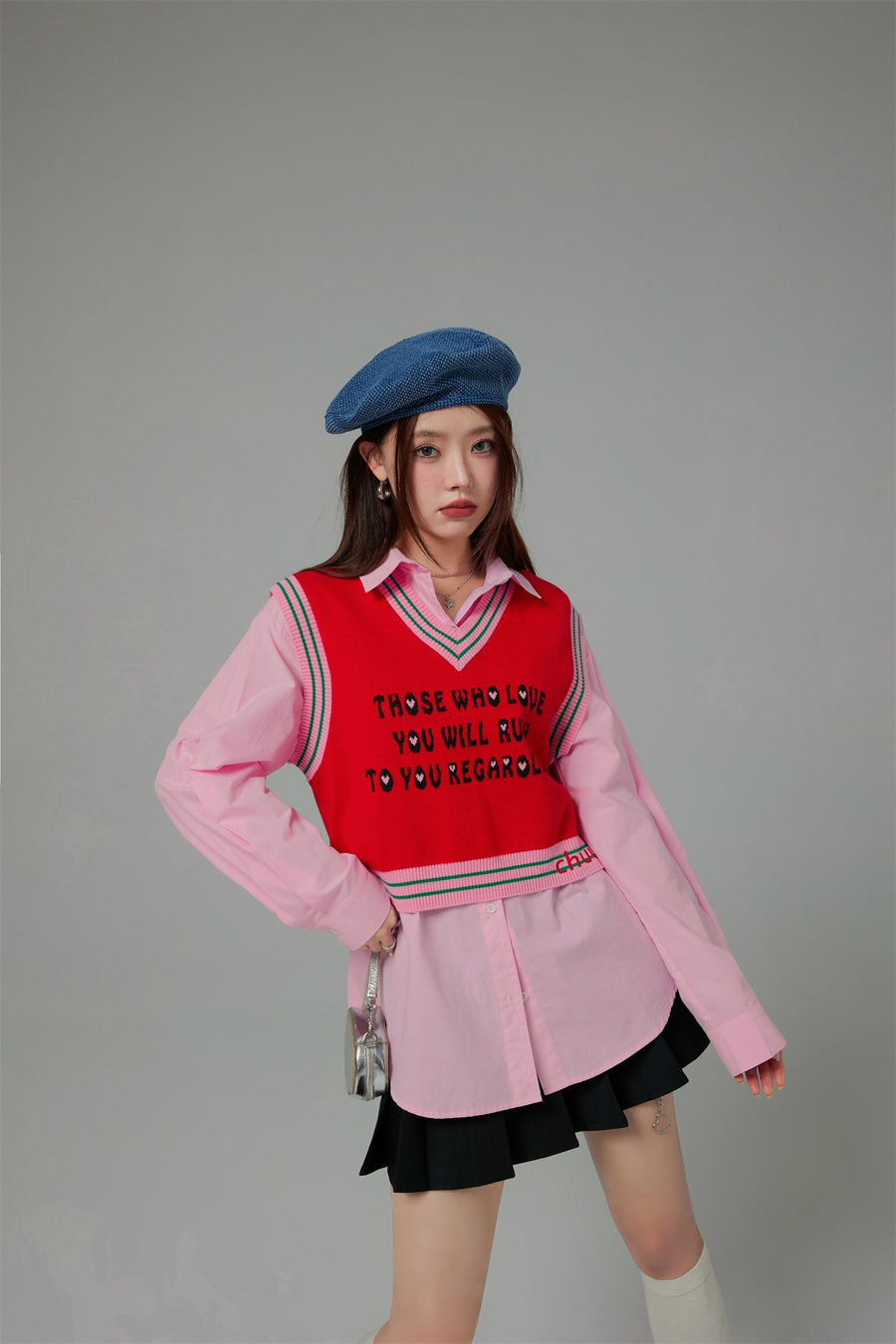 CHUU Those Who Love You V-Neck Knit Vest