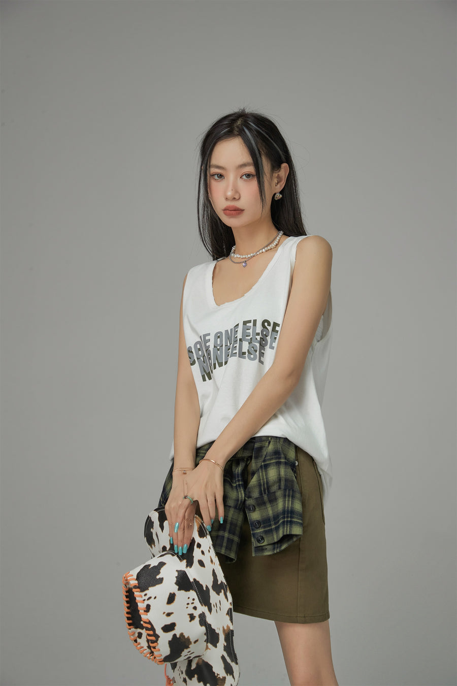 CHUU Somebody You Never Met Sleeveless Top