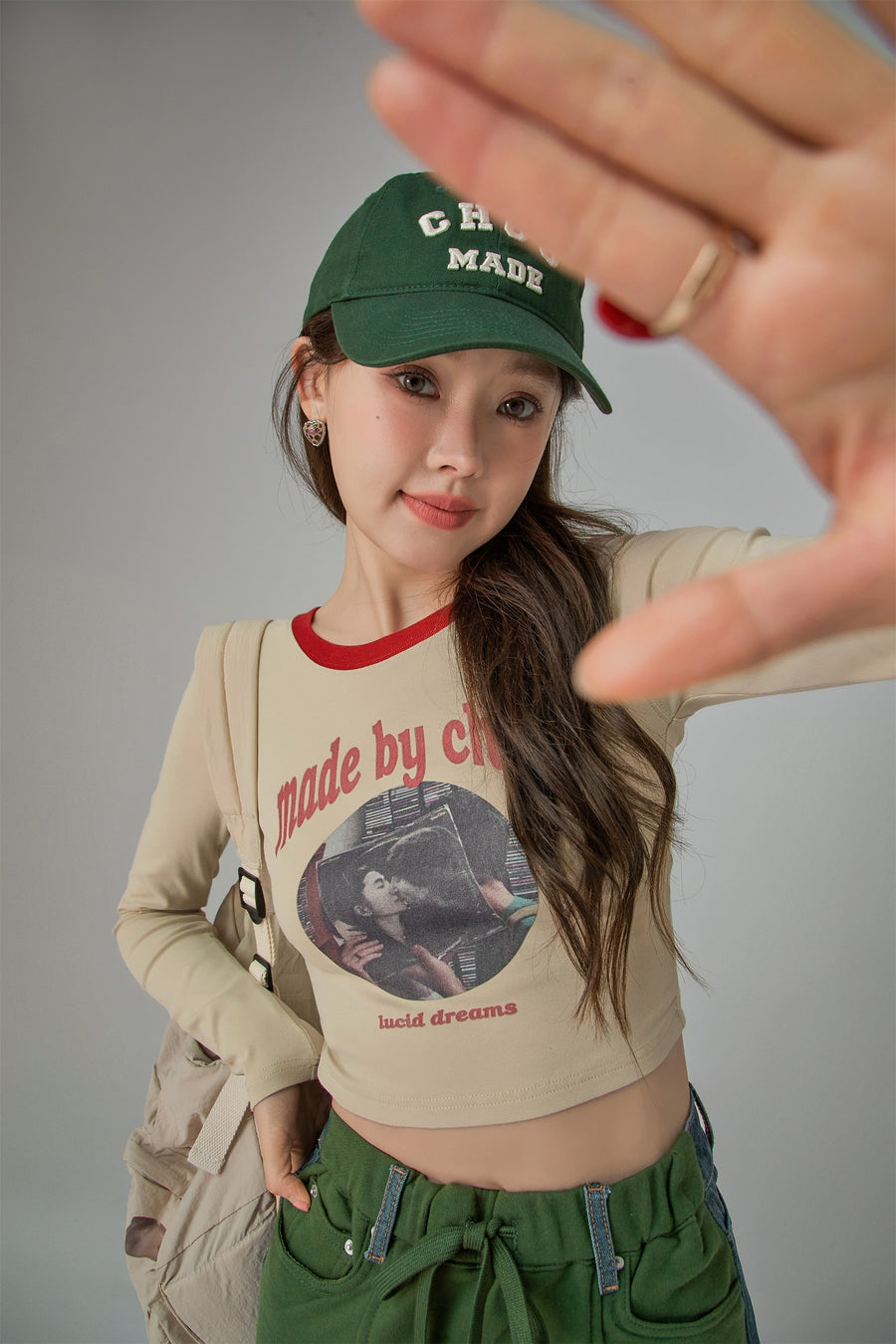 CHUU Lucid Dreams Cropped T-Shirt