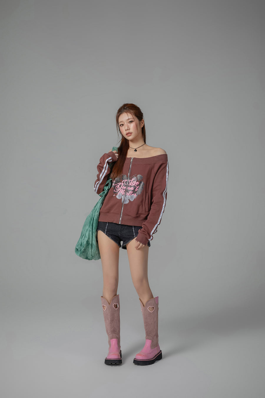 CHUU Off-Shoulder Sweatshirt Zip-Up