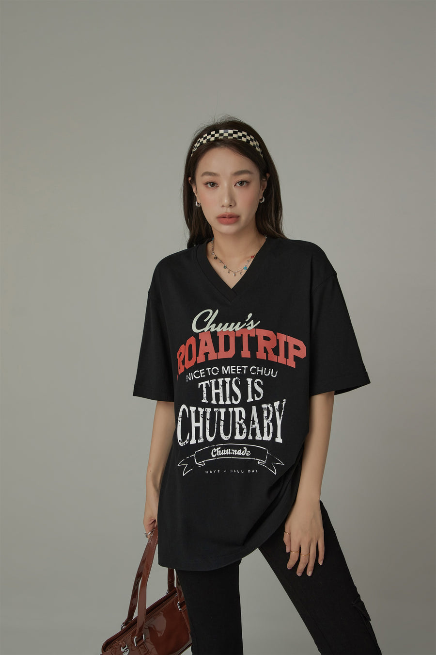 CHUU V-Neck Road Trip T-Shirt