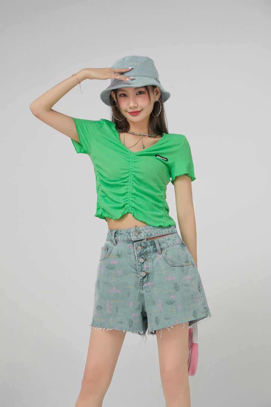 CHUU Colorful Chuu Denim Bucket Hat