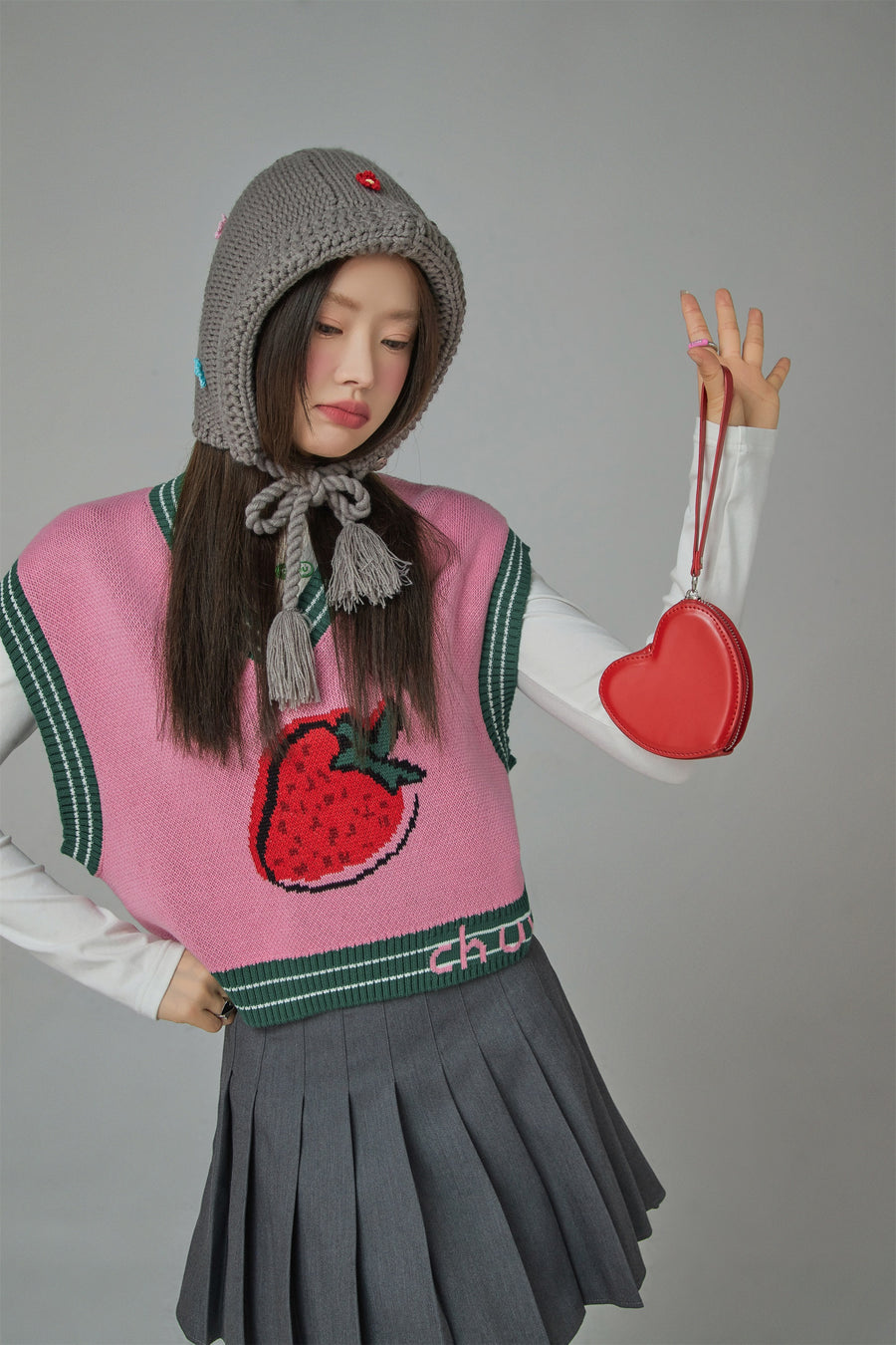 CHUU Lovely Flower String Beanie