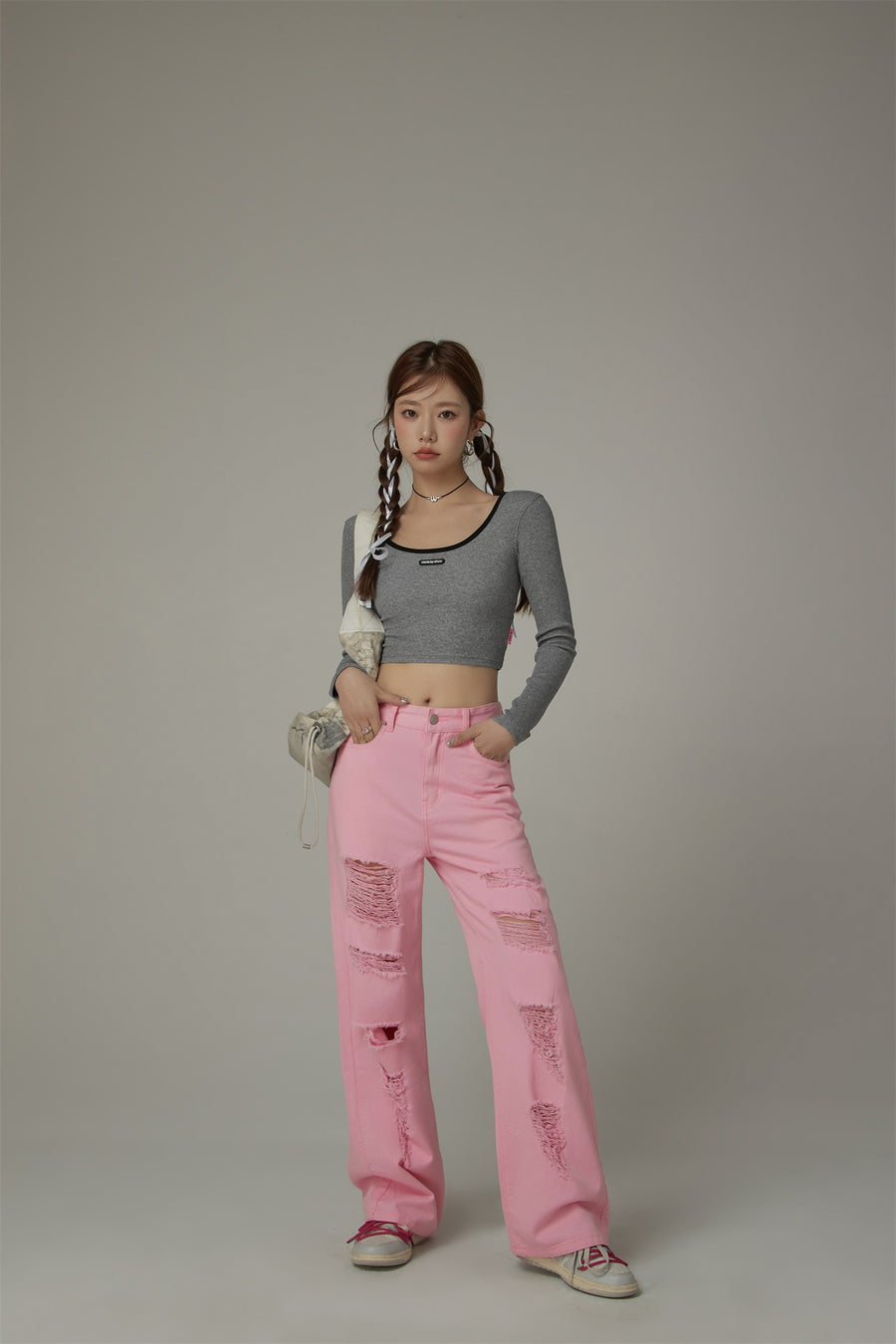 CHUU U-Neck Cropped T-Shirt