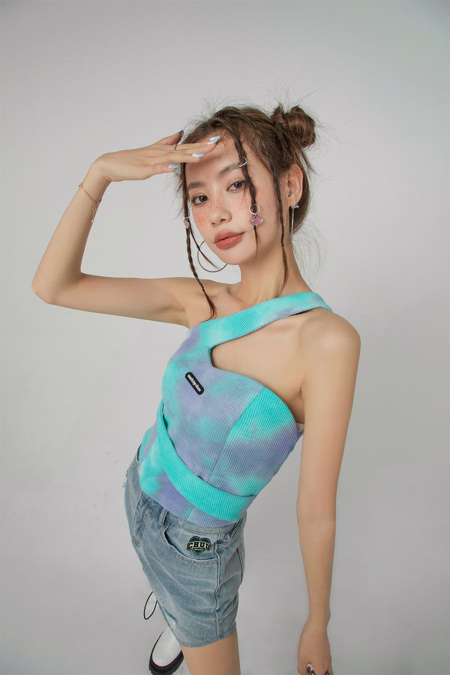 CHUU Tie-Dye Cross Strap Off-Shoulder Top