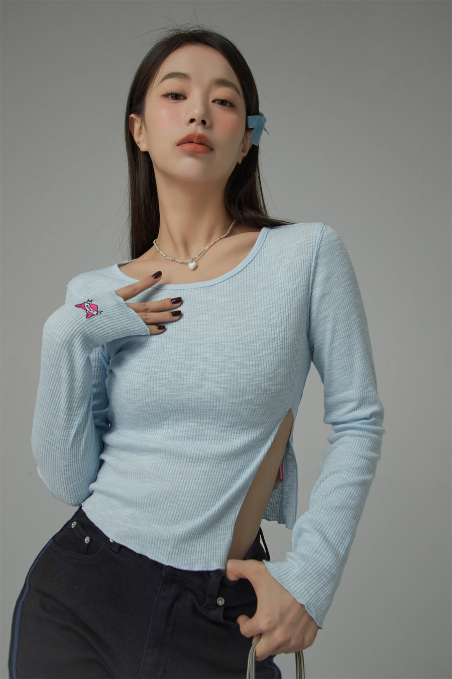 CHUU Slim Side Slit Long Sleeve T-Shirt