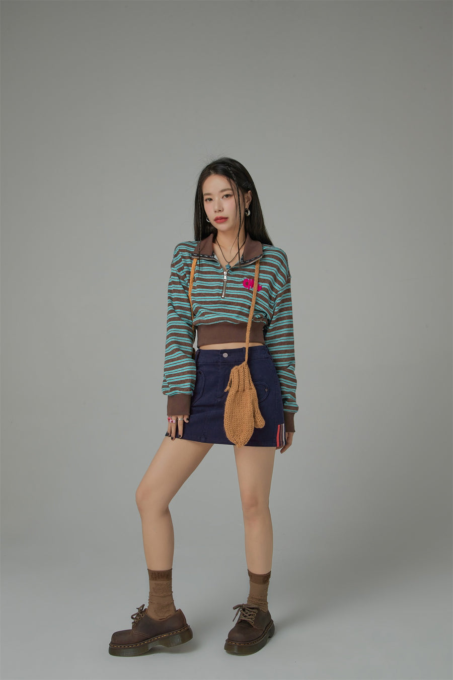 CHUU Heart Pocket Denim Mini Skirt