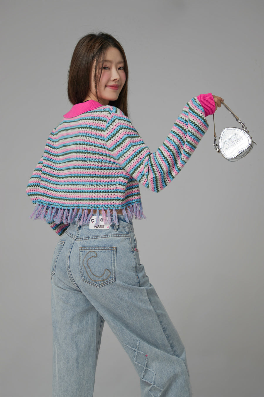 CHUU The Kiss Crochet Fringe Crop Sweater