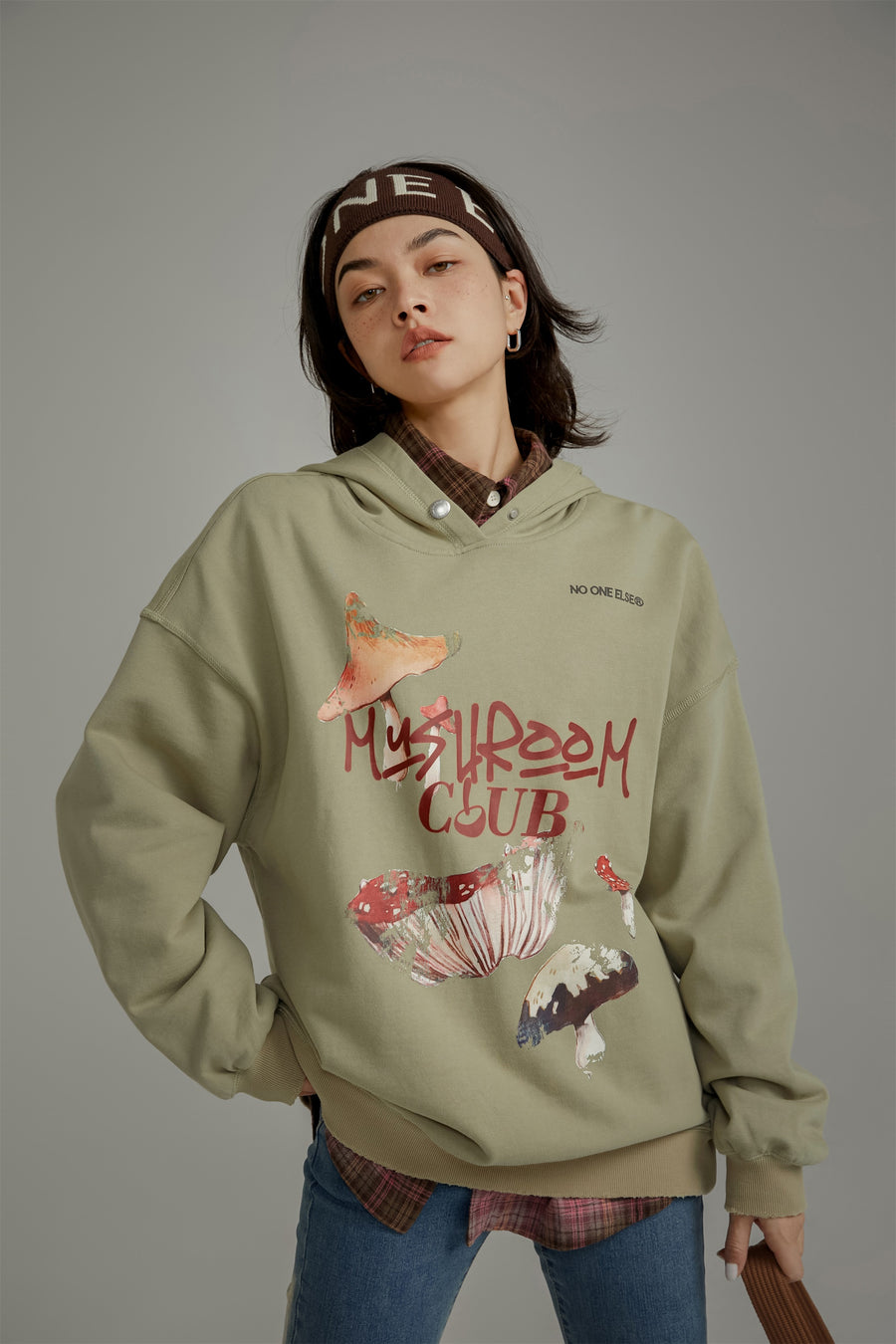 CHUU Mushroom Club Loose Fit Hoodie