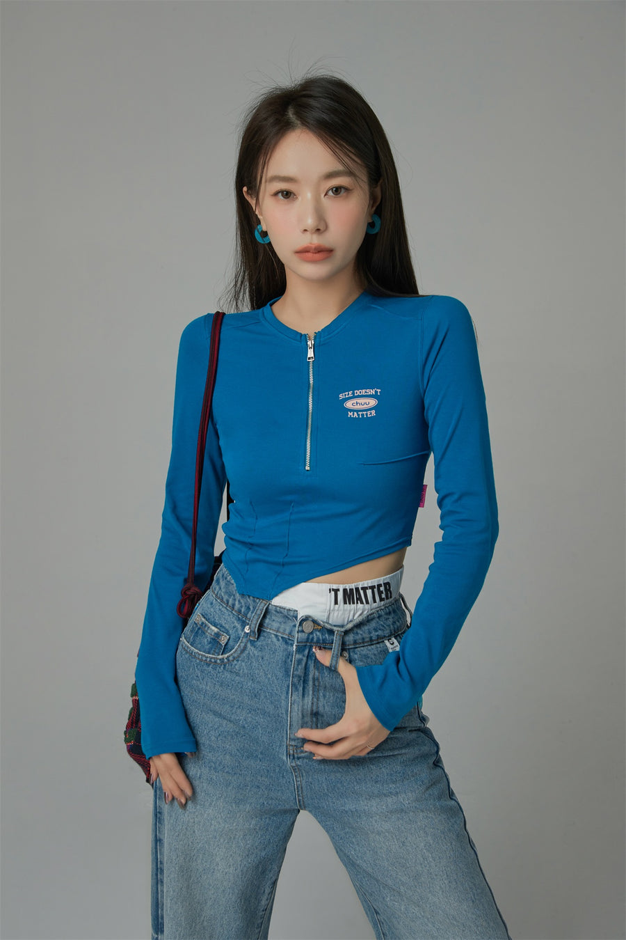 CHUU Half Zip Unbalanced T-Shirt