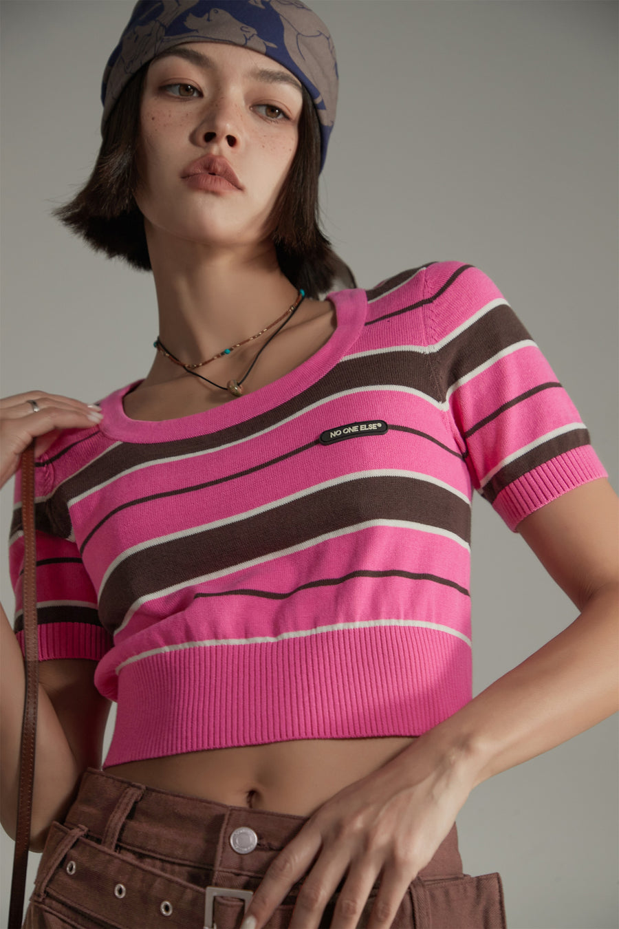 CHUU Striped Cropped Knit Top