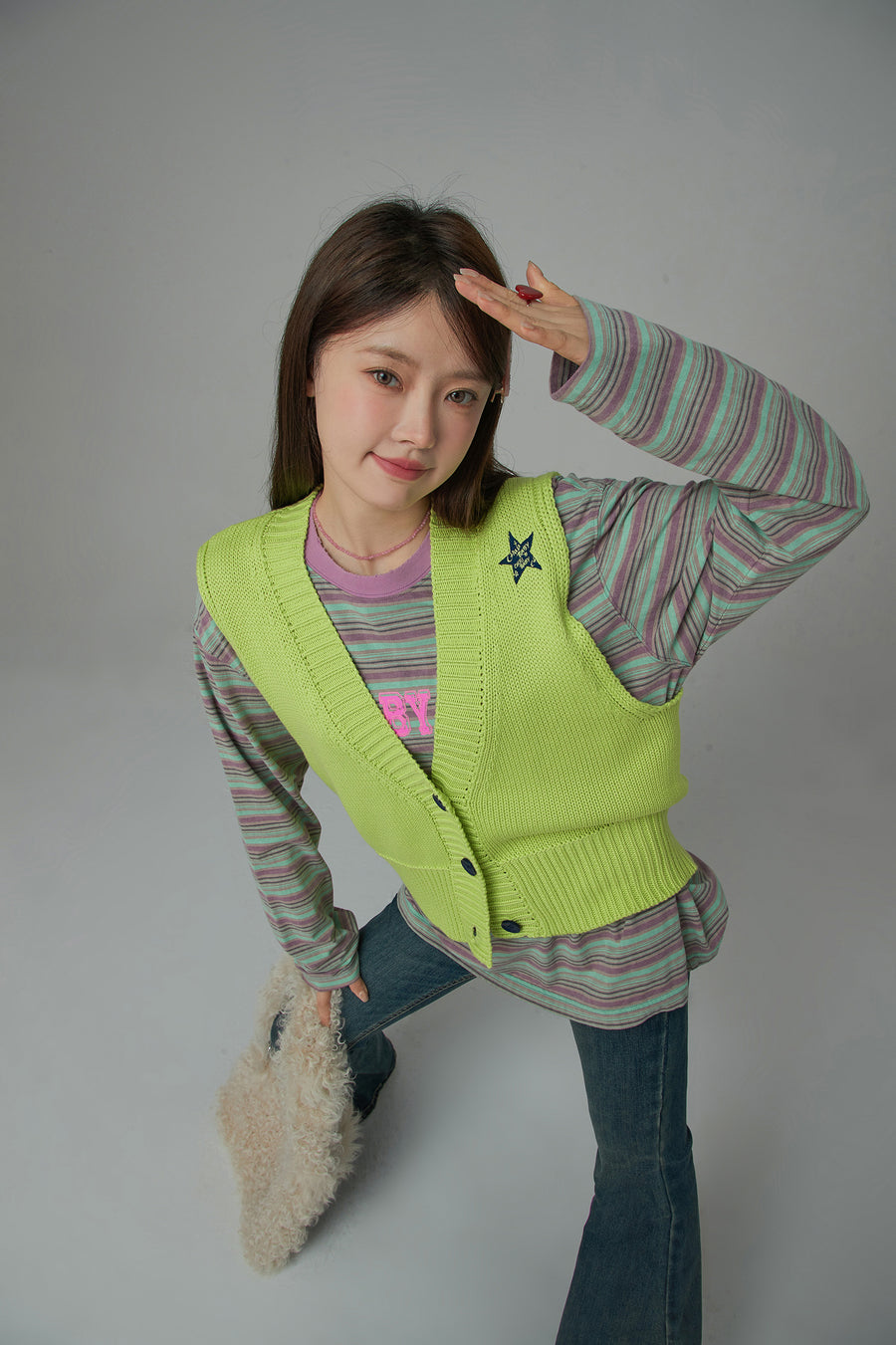 CHUU Revolves Around You Star Knit Vest