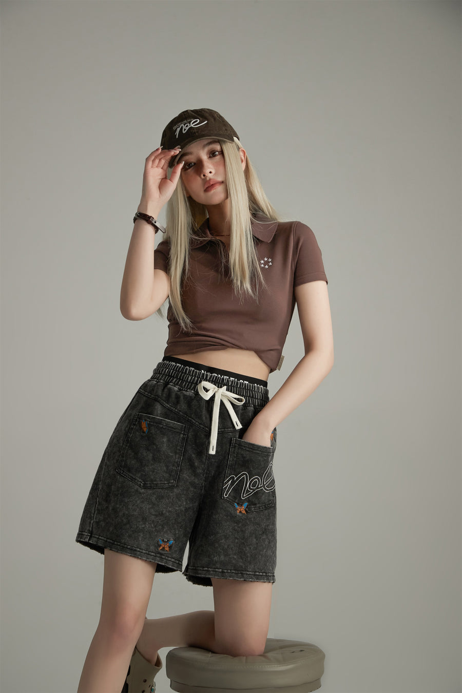 CHUU Banded Butterfly Pocket Shorts