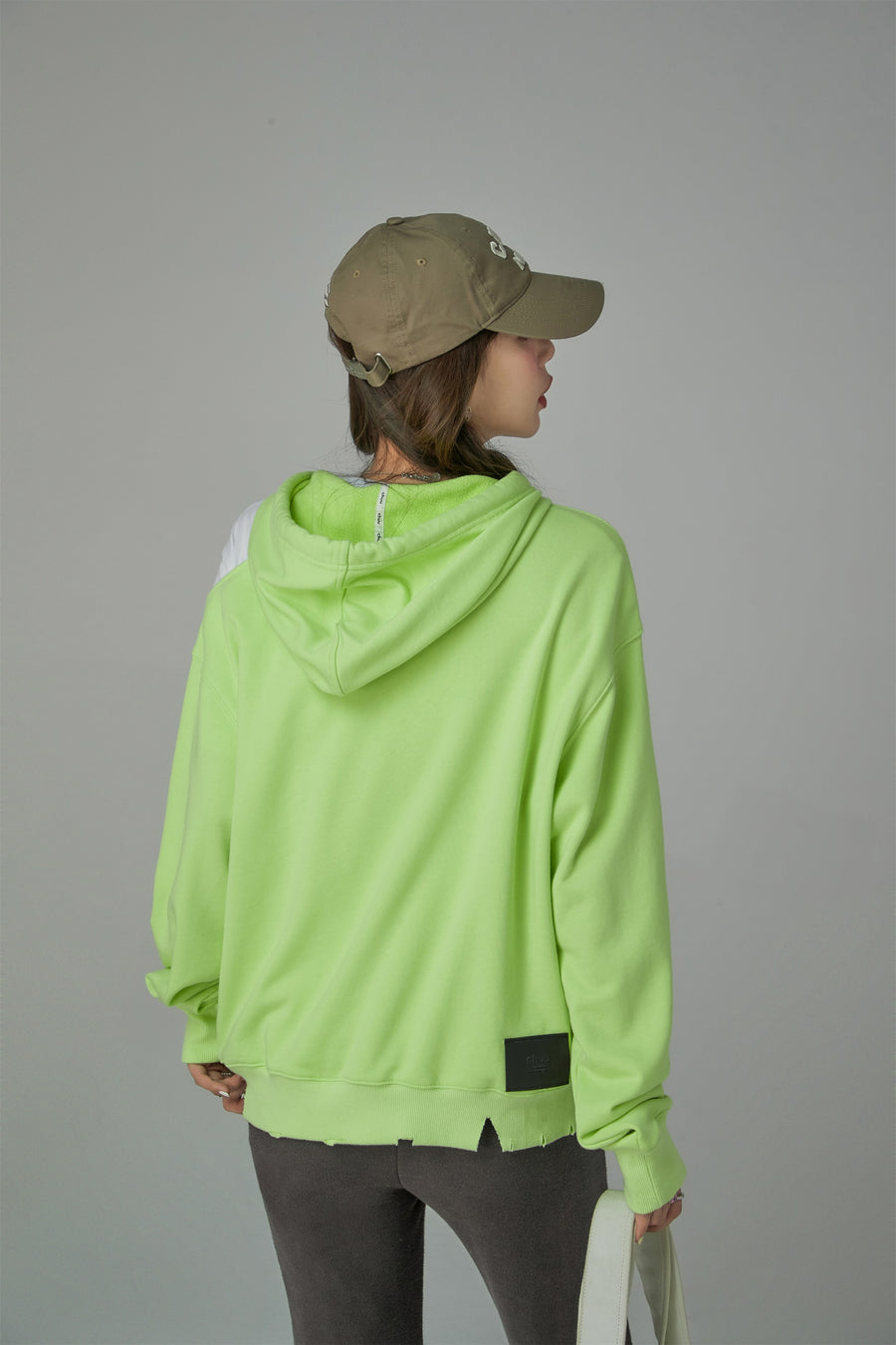 CHUU Chuu Girl Unbalanced Cutout Shoulder Hoodie