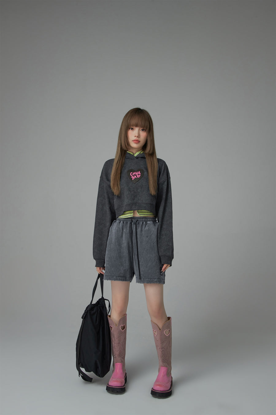 CHUU Chuu Baby Heart Crop Hoodie