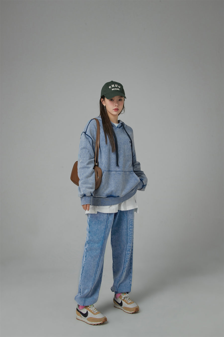 CHUU The Sun Is High Washed Wide Jogger Pants