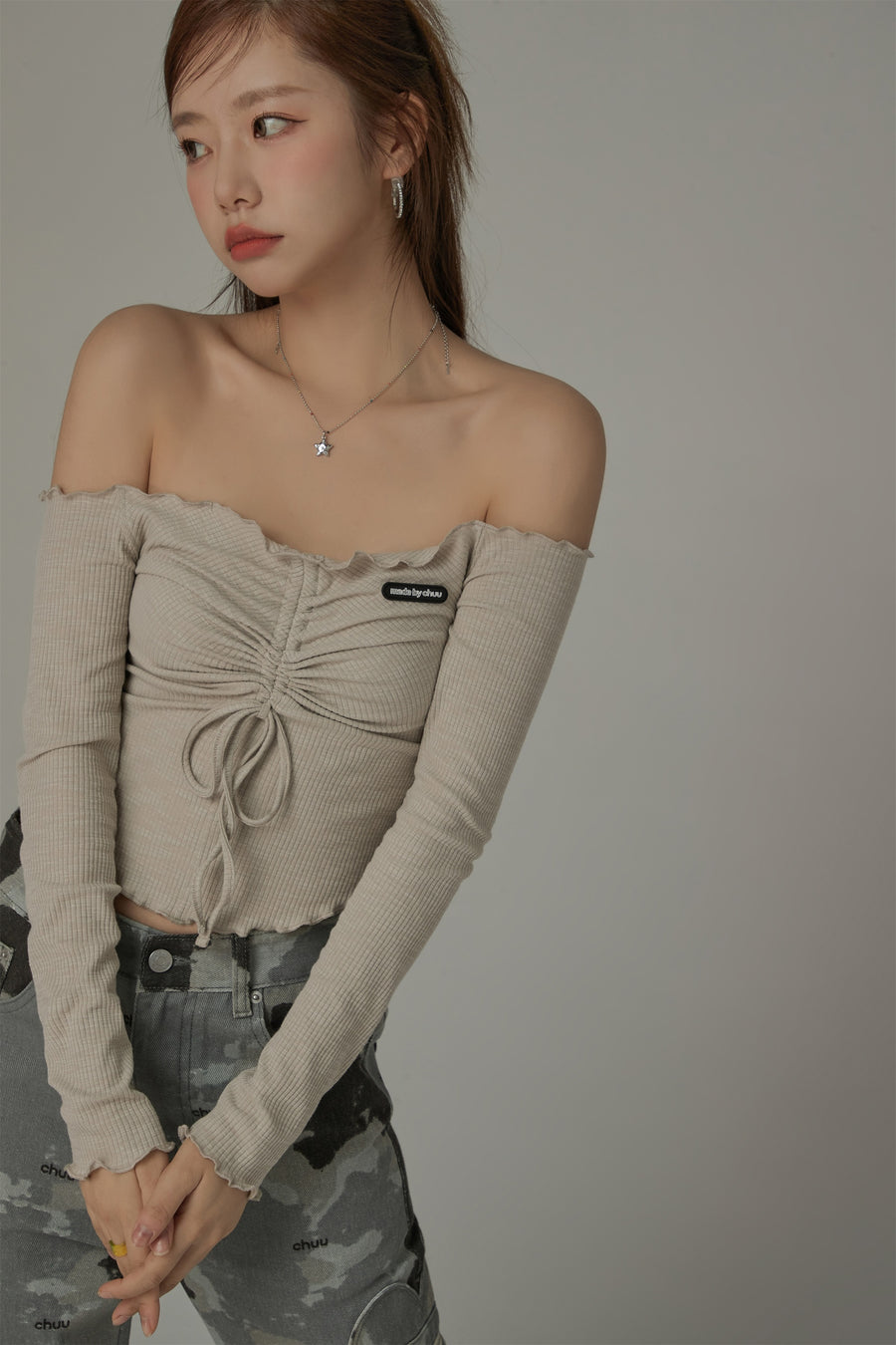 CHUU Shirring Off-Shoulder Top