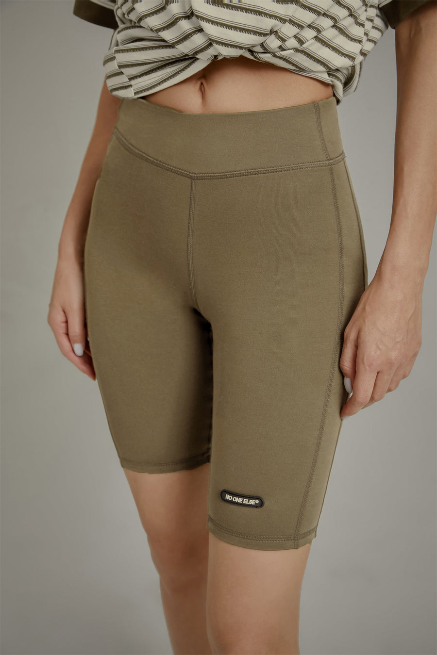 CHUU Line Point Biker Shorts