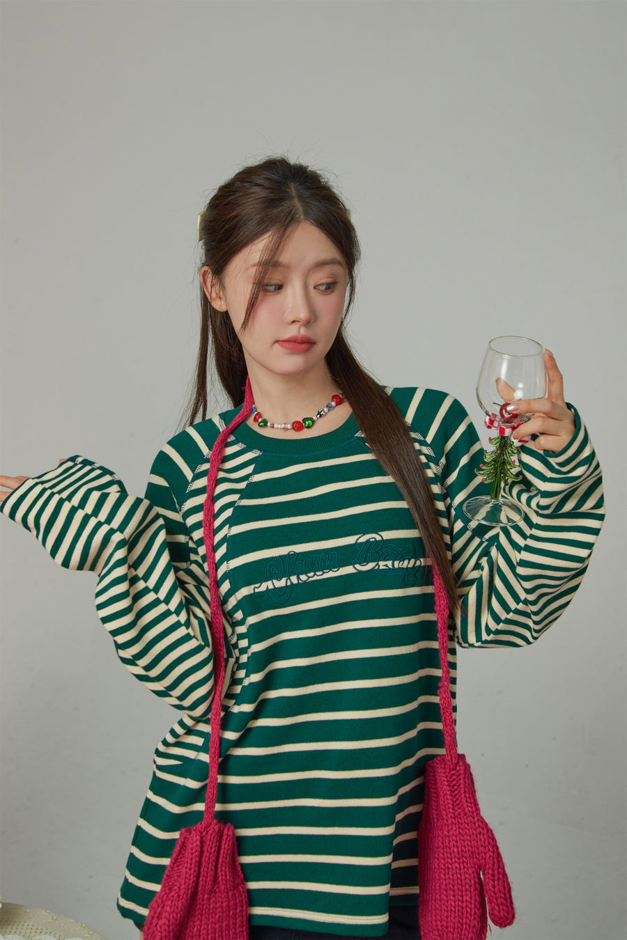 CHUU Cut To The Chase Striped Raglan T-Shirt