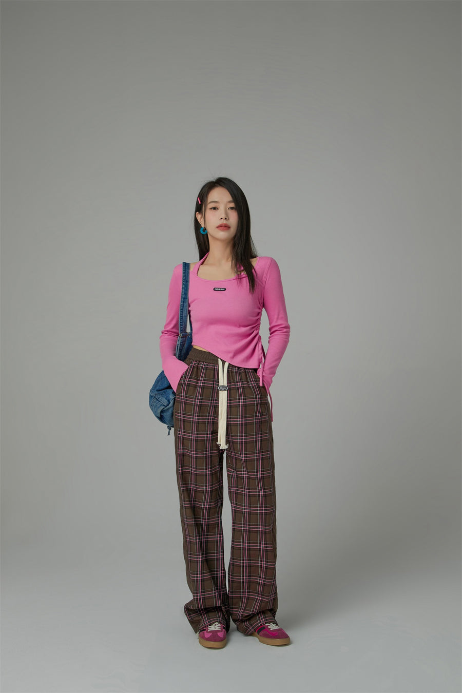 CHUU Unbalanced String Cropped T-Shirt