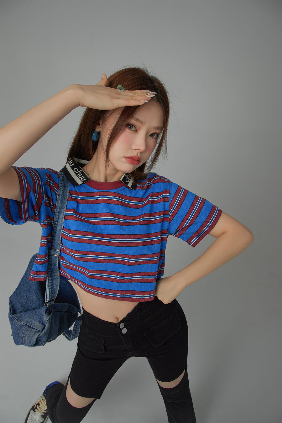 CHUU Striped Cropped T-Shirt