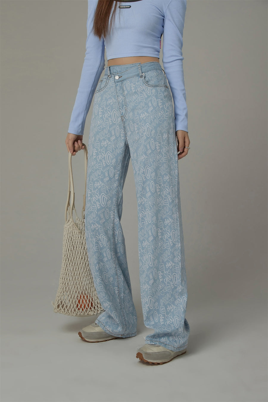 CHUU Printed Wide Denim Jeans