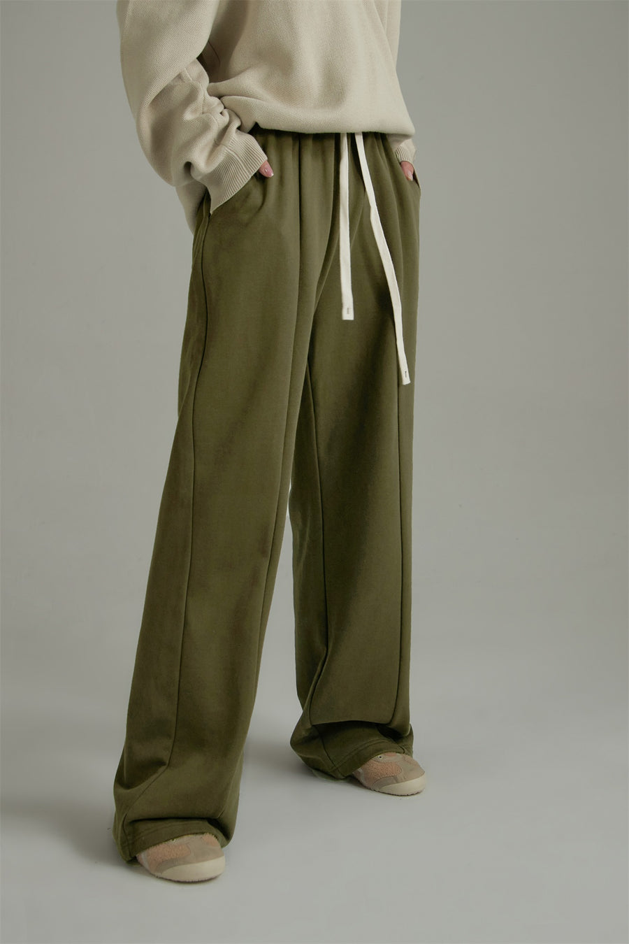 CHUU Loose Fit Casual Pants