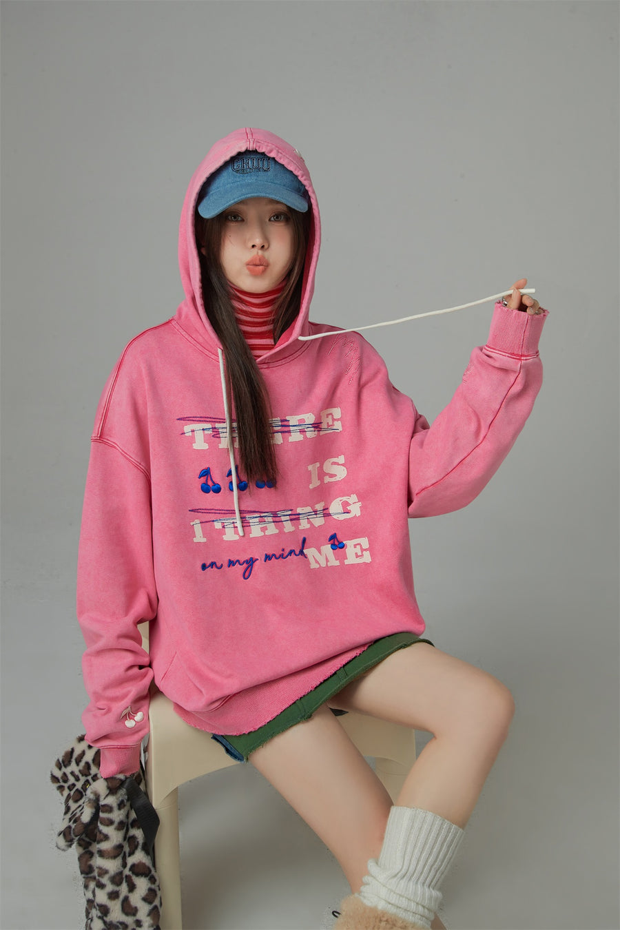 CHUU A Little Bit Extra Cherry Overfit Hoodie