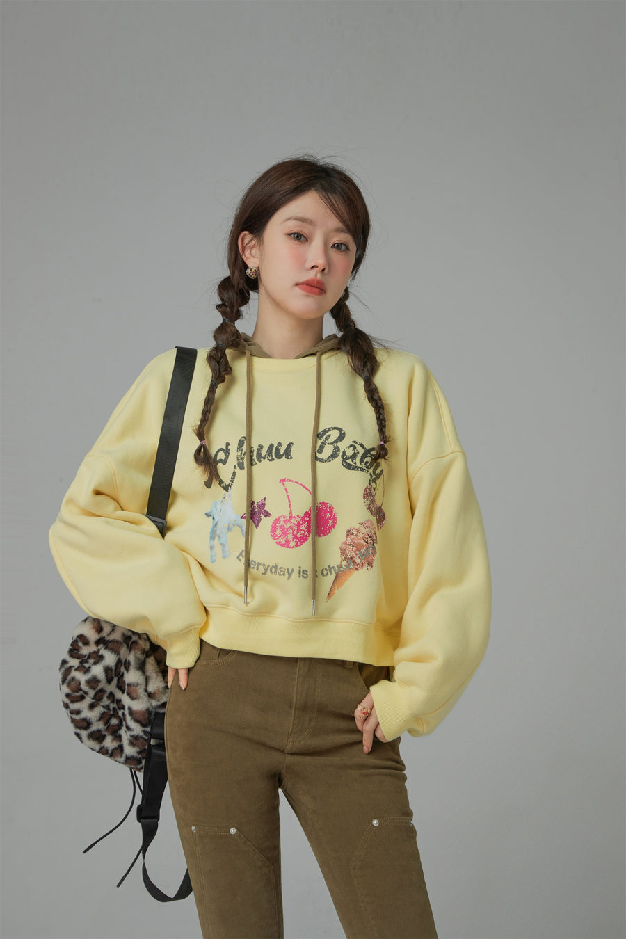 CHUU Everyday Loose Fit Crop Hoodie