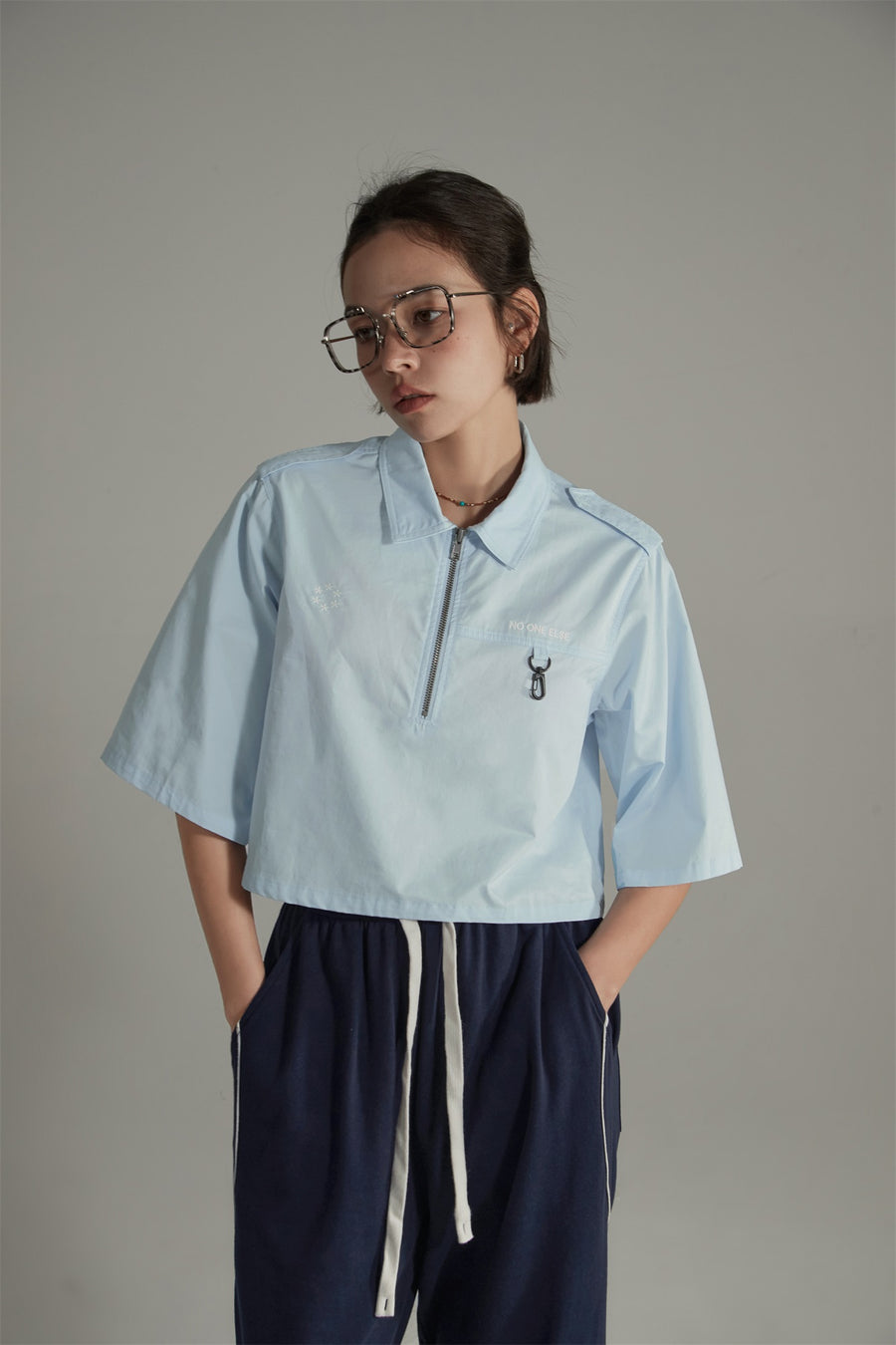 CHUU Half Zip-Up Pastel Boxy Crop T-Shirt