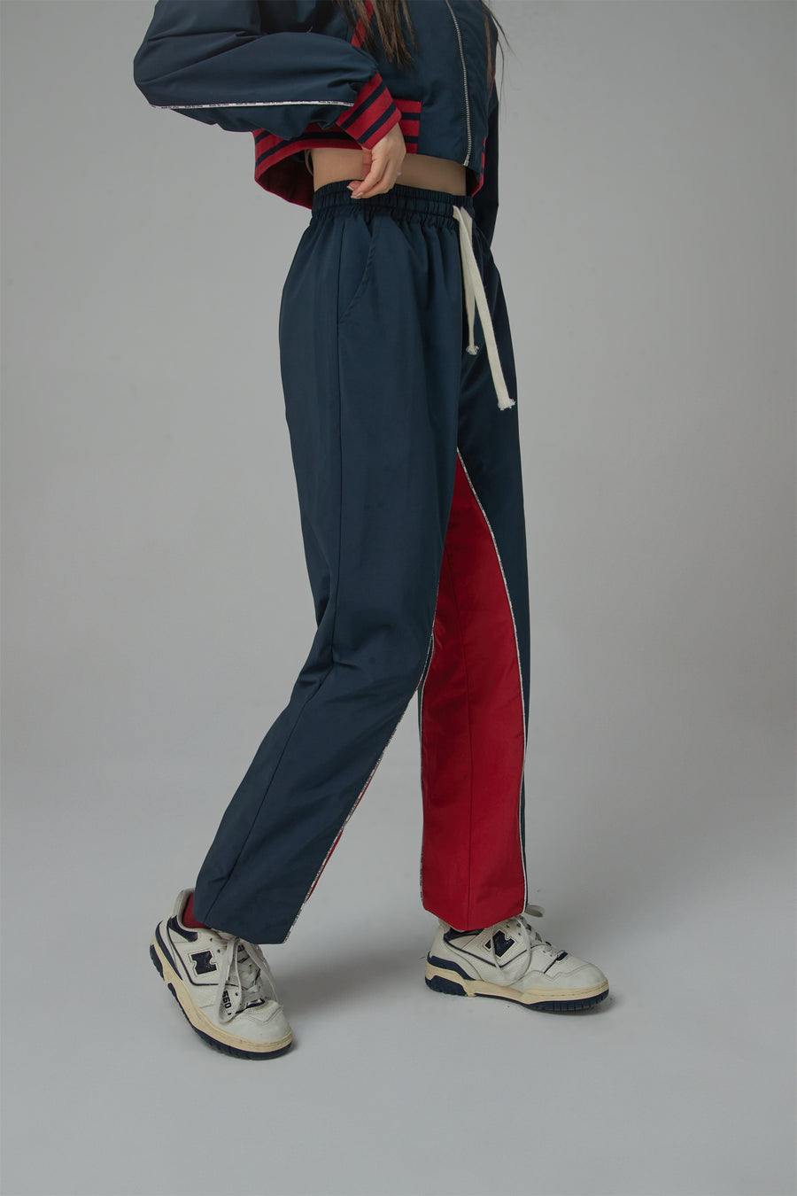 CHUU Chuu World Logo Jogger Pants