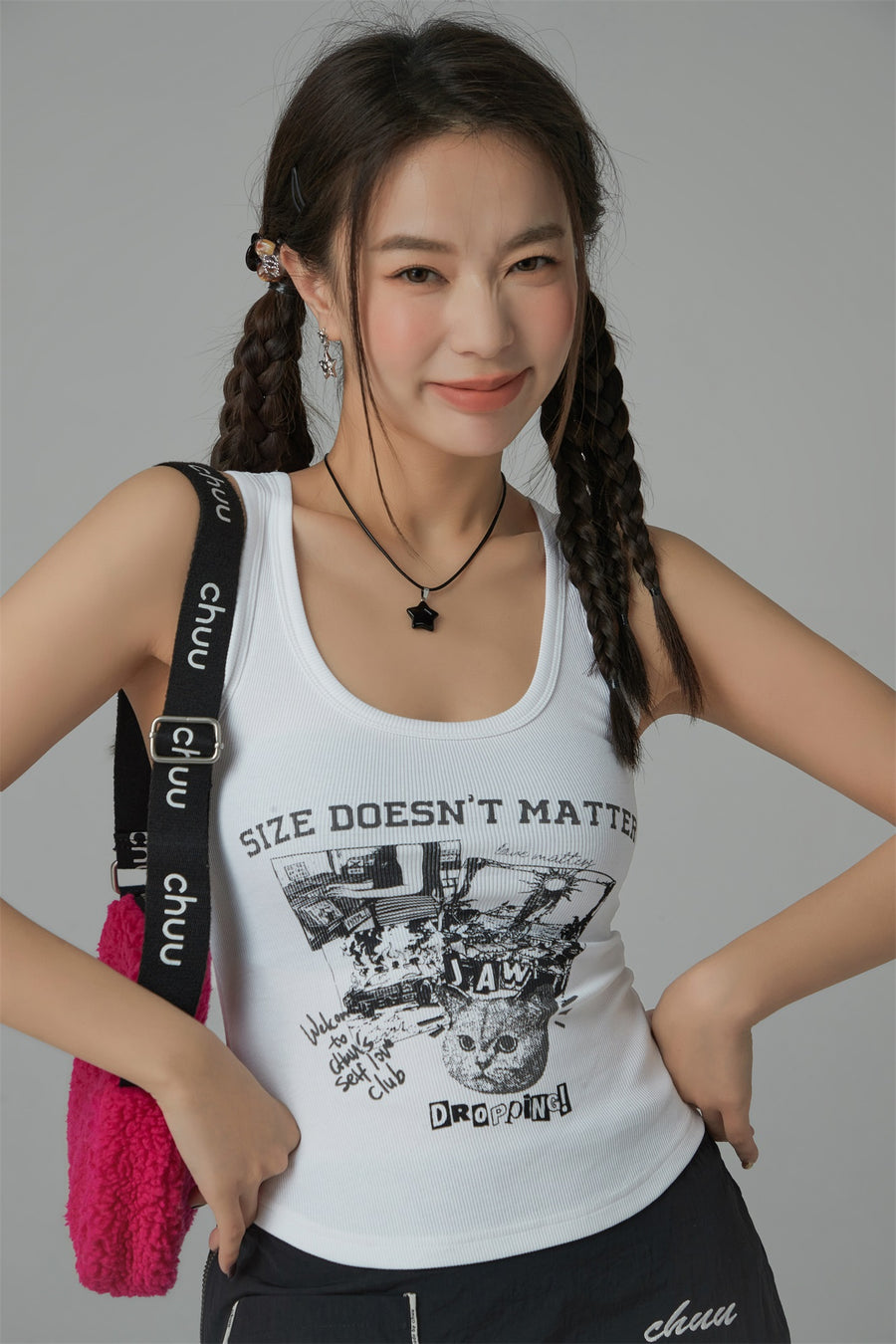 CHUU Size Doesnt Matter U-Neck Crop Sleeveless Tank Top