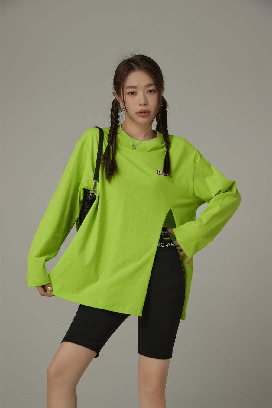 CHUU Split Loose Fit T-Shirt