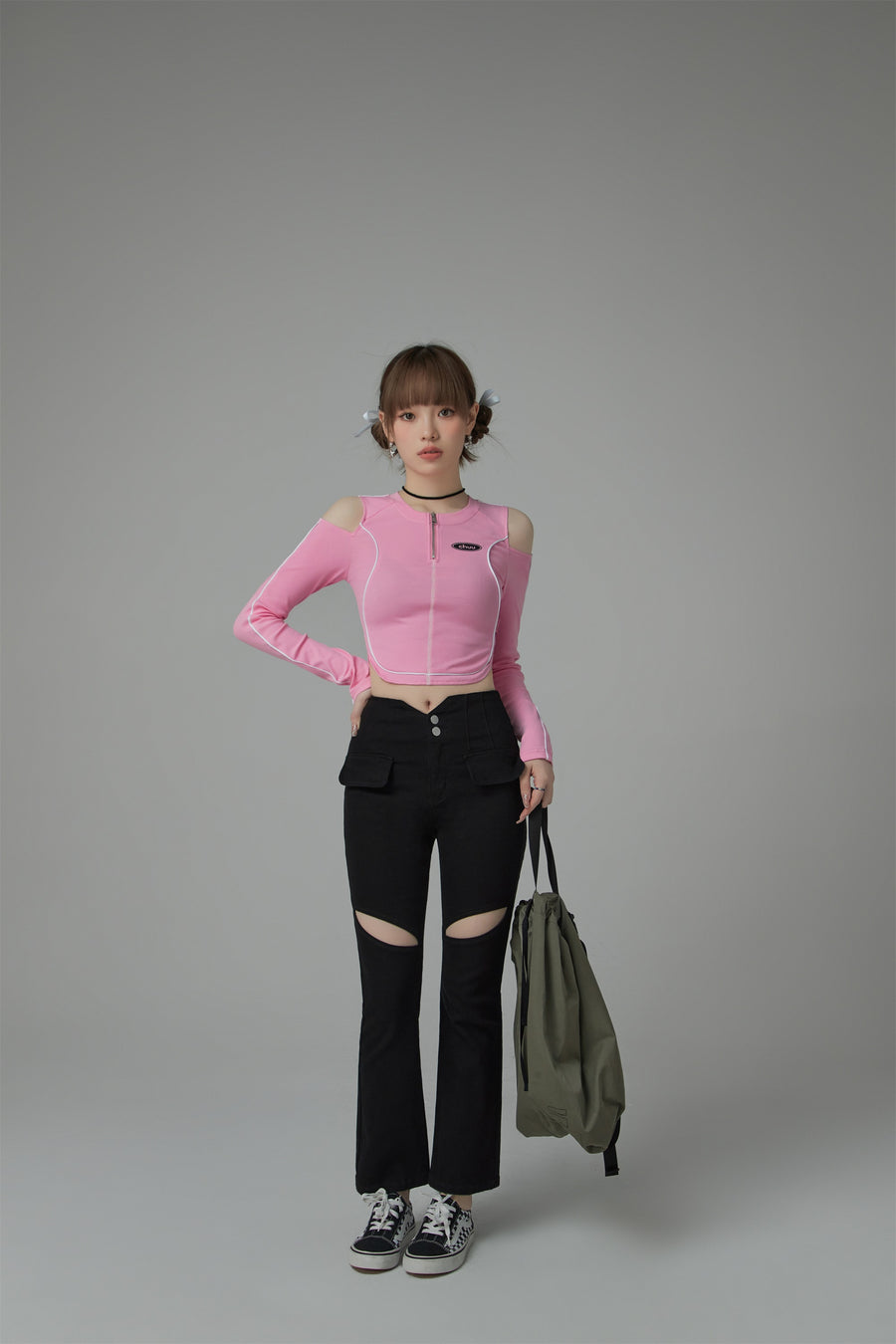 CHUU Colored Off-Shoulder T-Shirt