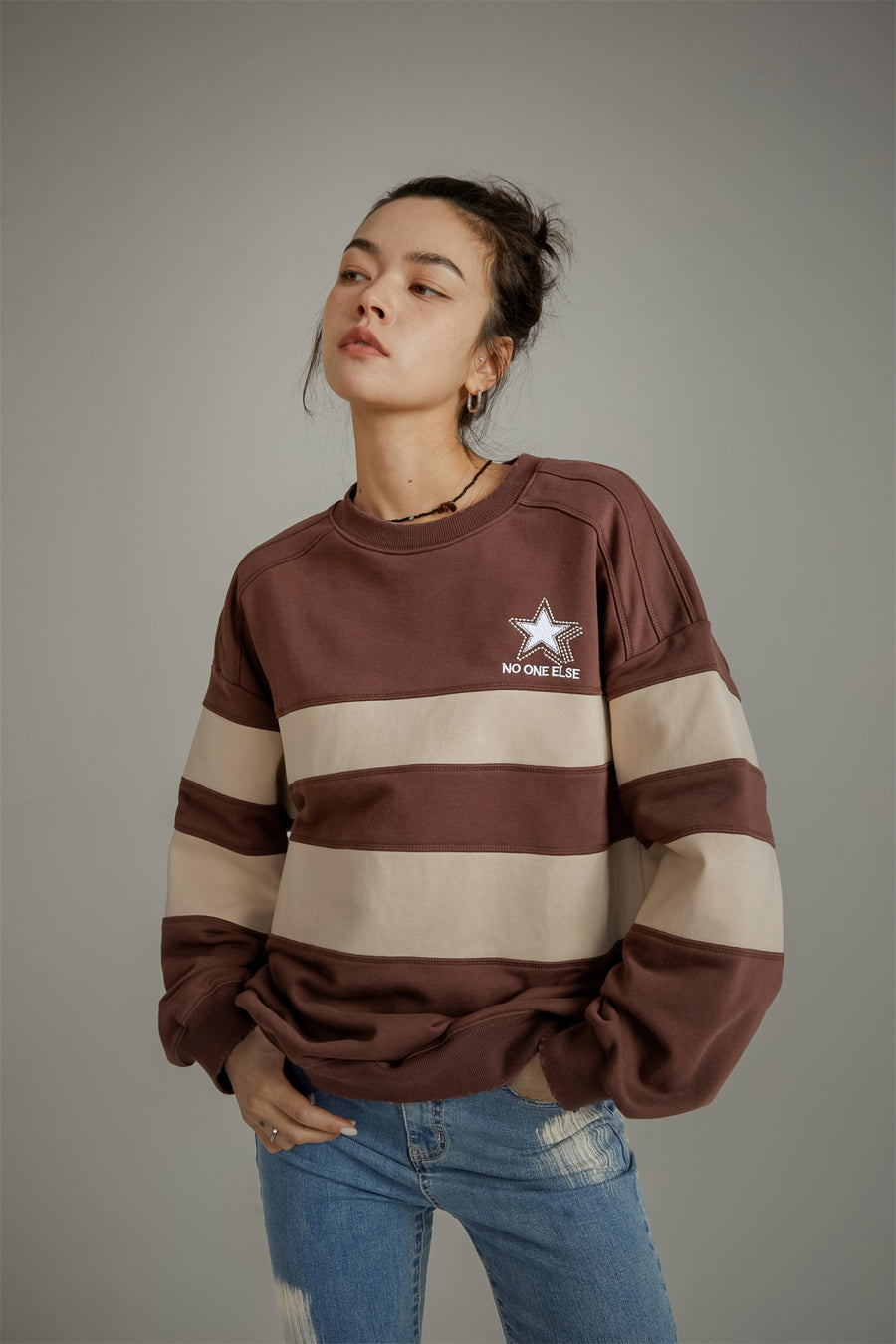 CHUU Round Neck Vintage Sweatshirt