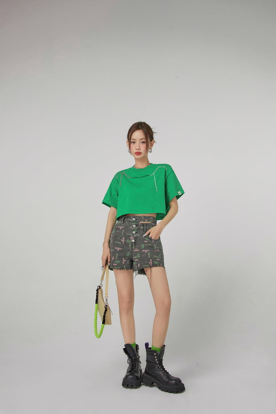 CHUU Stitches Lines Loosefit Crop Top