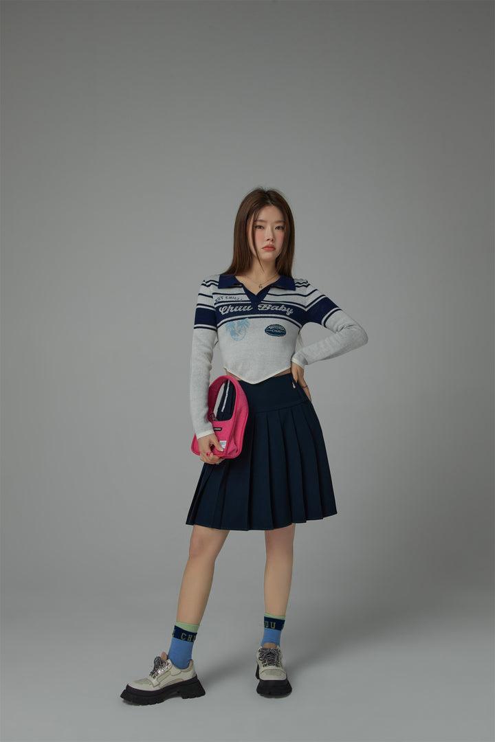 Chuu Baby Open Collar Cropped Knit T-Shirt