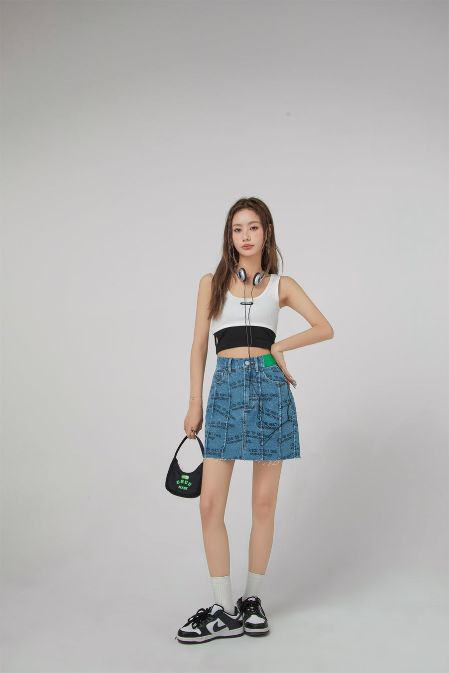 CHUU Nice To Meet Chuu Print Denim Skirt