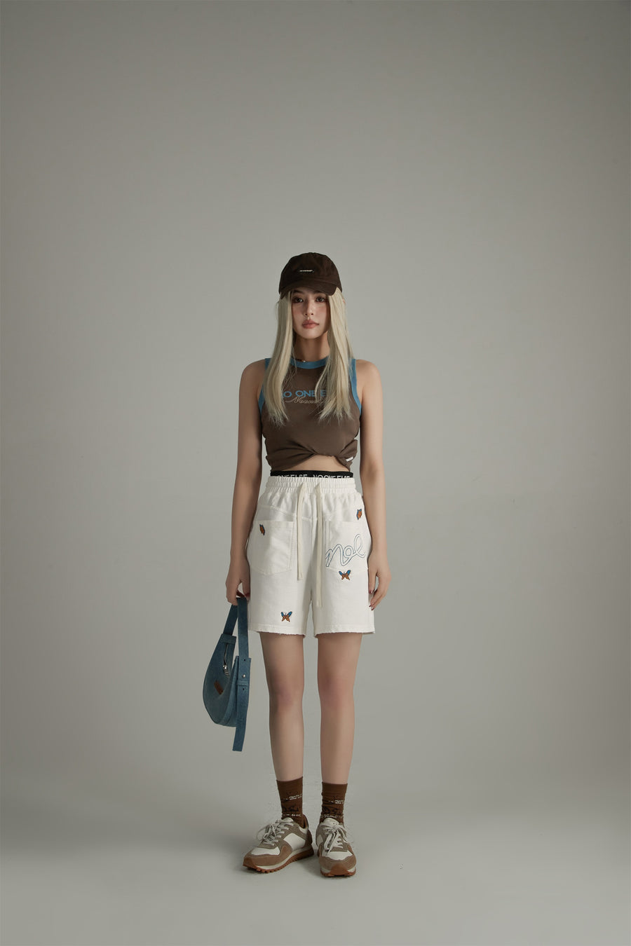 CHUU Banded Butterfly Pocket Shorts