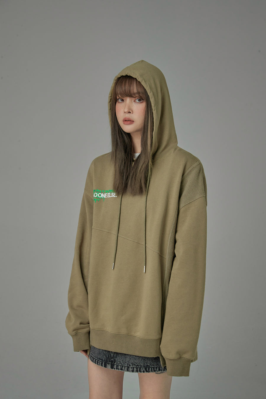 CHUU Catchy Moments Hoodie