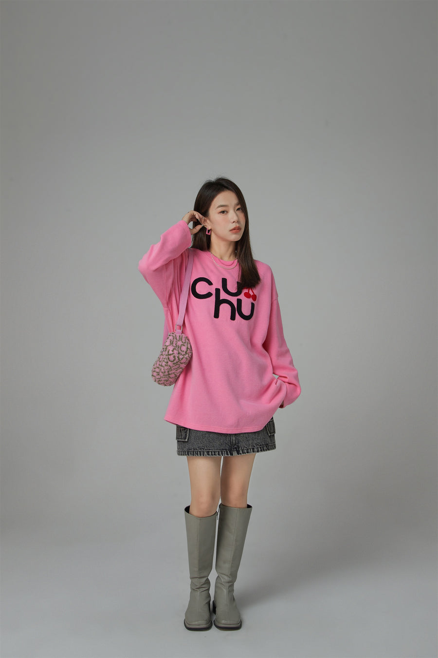 CHUU Smile Magnet Cherry Sporty Loose Fit T-Shirt