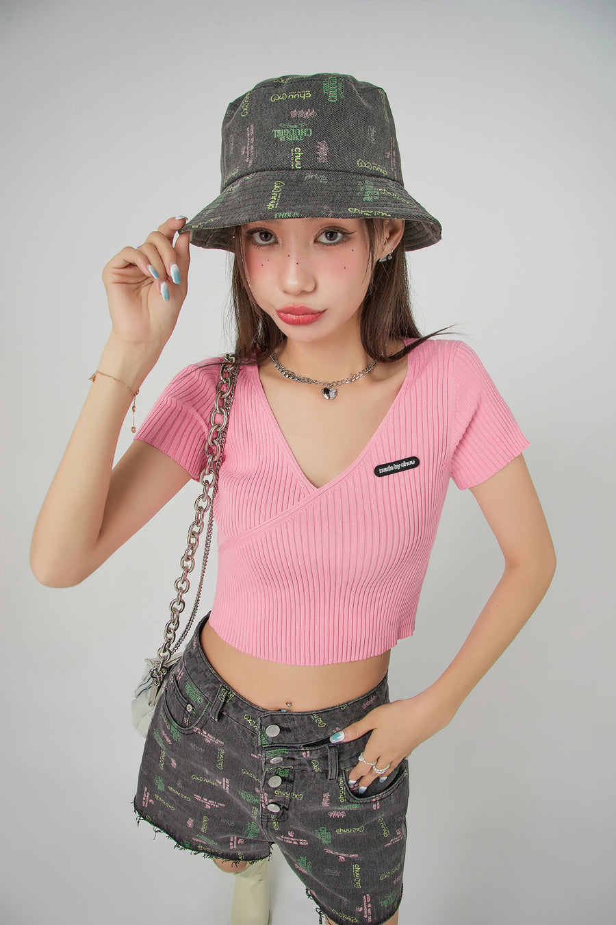 CHUU Colorful Chuu Denim Bucket Hat