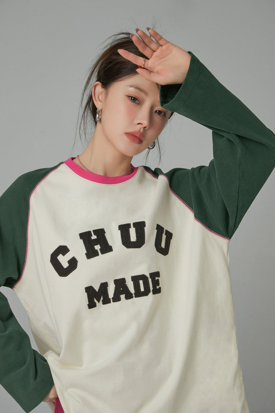 CHUU That Girl Raglan Round T-Shirt