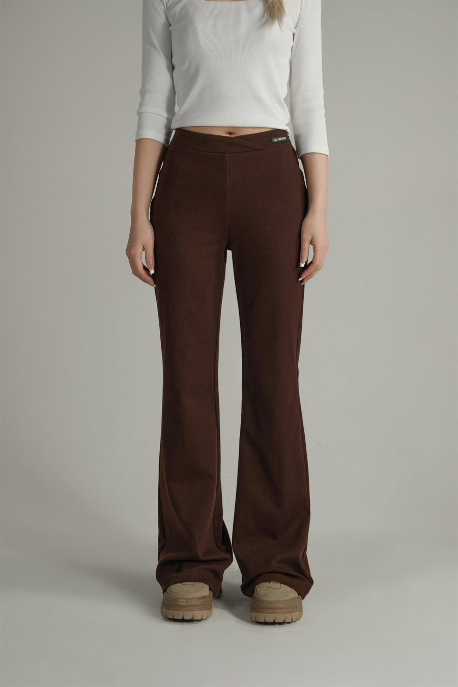 CHUU Semi Bootcut Slacks