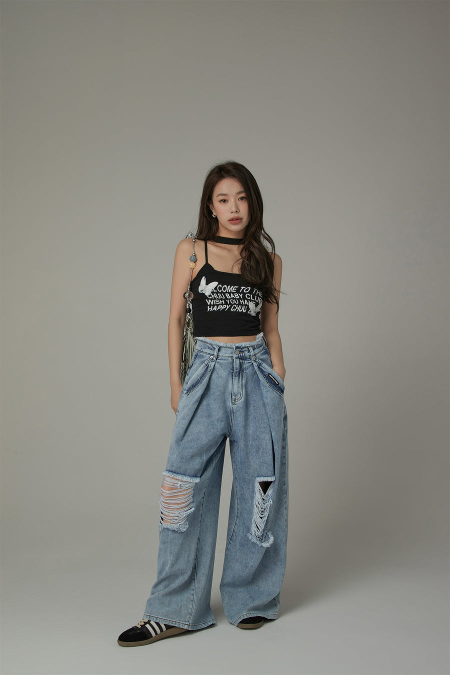 CHUU Butterfly Sleeveless Crop Top