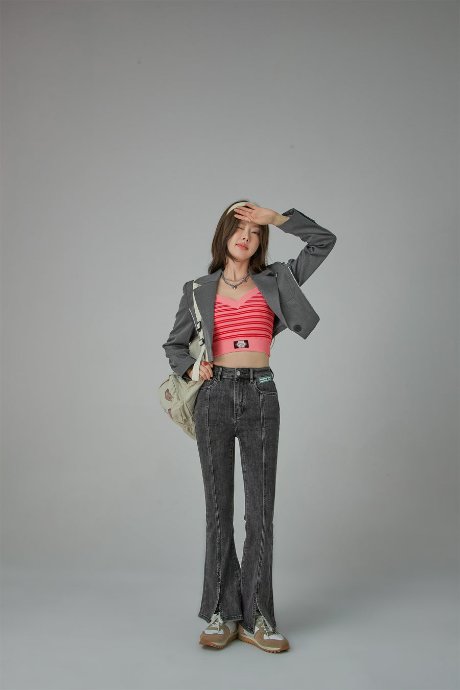 CHUU Cut-Out Simple Crop Jacket