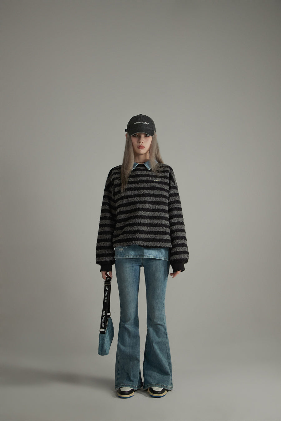 CHUU Striped Loose-Fit Sweatshirt