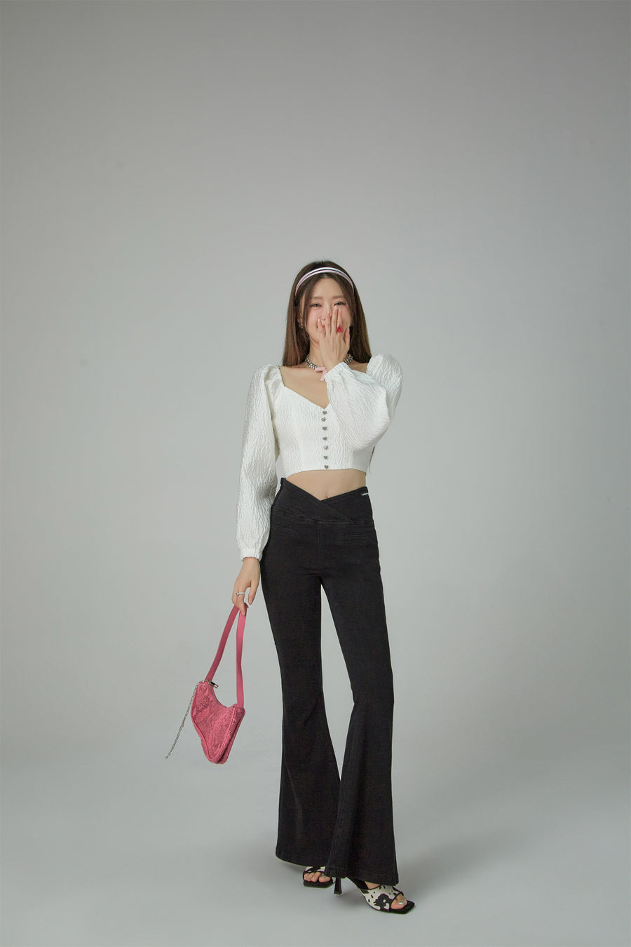 CHUU Independent Damsel Off-The-Shoulder Blouse